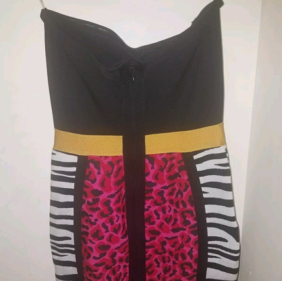 banded dress - Picture 3 of 3